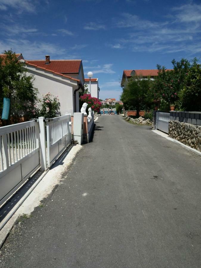 דירות ויר Ulica Zitna Xxvii Br.12 Apartman Ljevar מראה חיצוני תמונה
